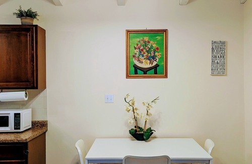Serra Mesa Casa | Central location - 3br/2ba. Stay weekly. Clean, safe, quiet.