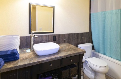Blue Oak Terrace Revised Villa | Central Location 4BR w/ Arcades & Spacious Parking