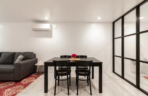 East Flatbush Apartamento | Central Location Brooklyn Stay at Rem-Casa