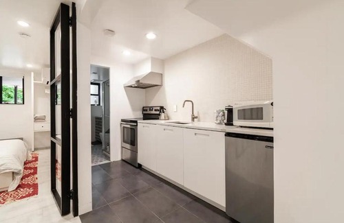 East Flatbush Apartamento | Central Location Brooklyn Stay at Rem-Casa