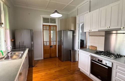 Grange Casa | Central Location, character home