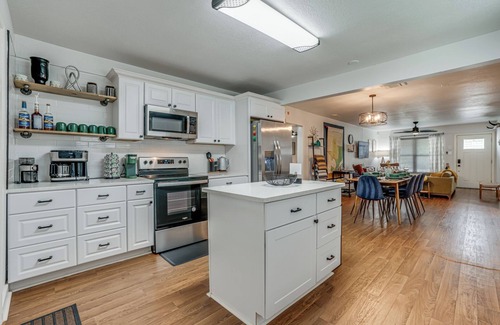 Shearer Hills - Ridgeview Casa | Central Location-Modern Home-Perfect For Families