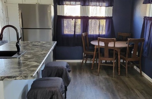 Fairmont Casa | Central Location!