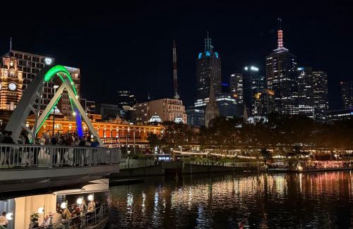 Southbank Apartamento | Central Location with Rooftop Pool