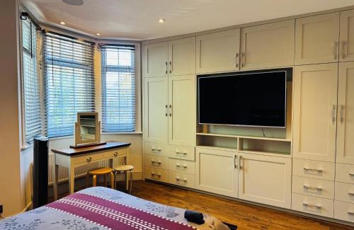 St. Mary's Park Cama Y Desayuno | Central London Mansion 2