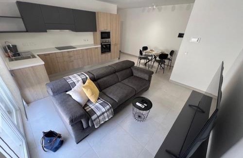 San Gwann Apartamento | Central, Modern & New Apt