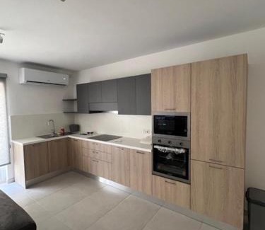 San Gwann Apartamento | Central, Modern & New Apt