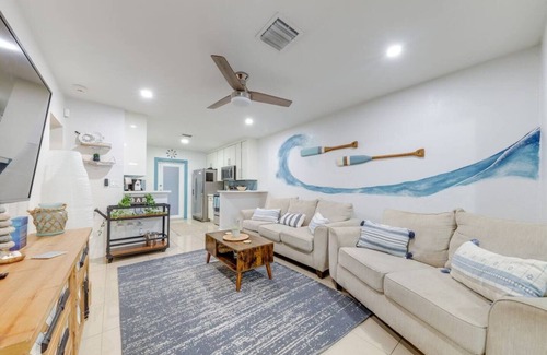 Central Fort Lauderdale Casa | Central Nautical Themed 4 bed 2 bath Home
