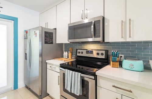 Central Fort Lauderdale Casa | Central Nautical Themed 4 bed 2 bath Home