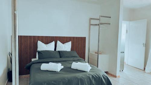 Windhoek West Apartamento | Central Nomad Apartment