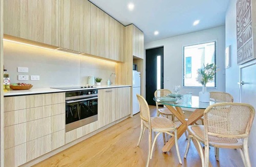 Grey Lynn Condominio | Central Oasis Aircon 2BR vs Backyard near Ponsonby