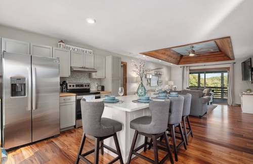 Sea Scape Casa | Central OBX - Pool, Beach, Mini Golf, 2 Suites, Patio, Relax in the Outer Banks