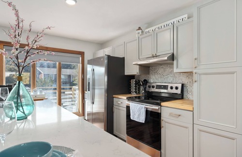 Sea Scape Casa | Central OBX - Pool, Beach, Mini Golf, 2 Suites, Patio, Relax in the Outer Banks
