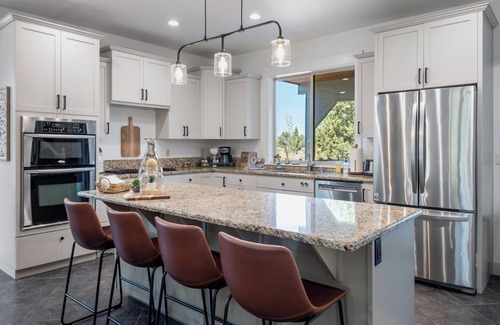 Redmond Casa | Spacious Trail Creek Retreat. Six bedroom, Eagle Crest!