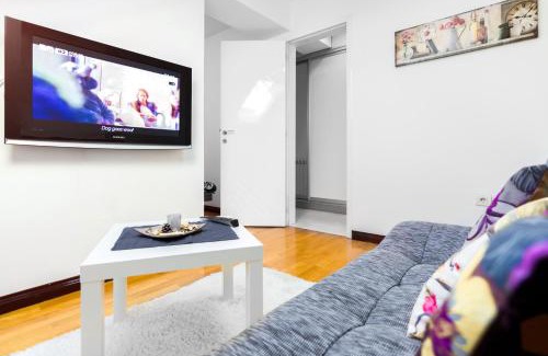 Stari Grad Apartamento | Central Park Residence
