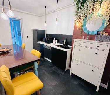 Resita Apartamento | Central Place to Stay