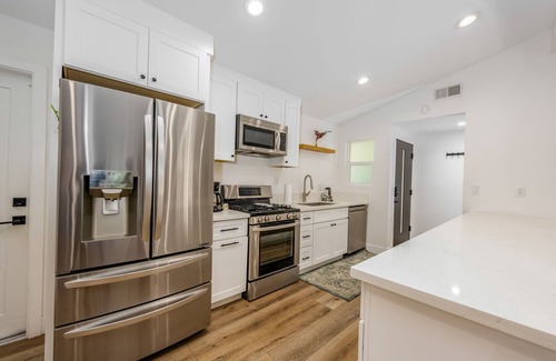 Serra Mesa Casa | Central SD Modern&Family-Friendly Home-BBQ Non-Toxic Home -Allergy Friendly