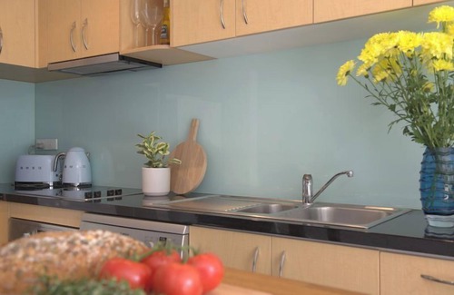 South Yarra Apartamento | Central South Yarra Sensation. 2Bdr Brilliance.