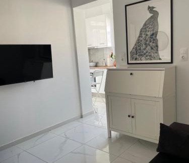 Ierapetra Apartamento | Central Square apartment by the sea