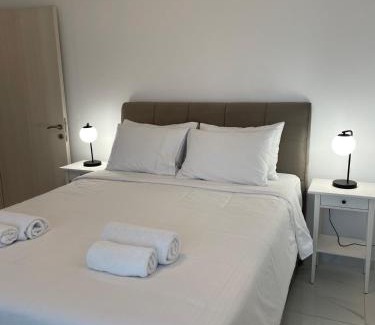 Ierapetra Apartamento | Central Square apartment by the sea