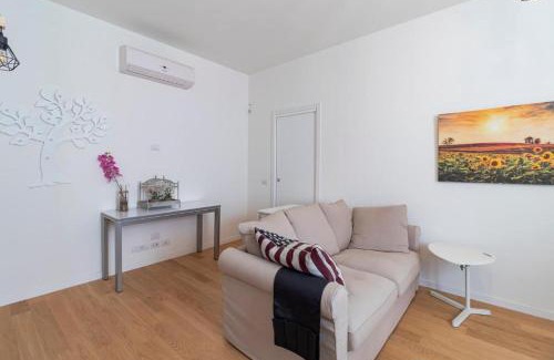 Centro Direzionale Apartamento | Central station aptament