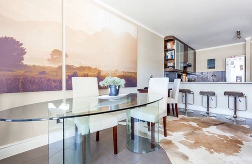 Victoria and Alfred Waterfront Apartamento | Apartamento céntrico y elegante con magníficas vistas a la montaña de la Mesa