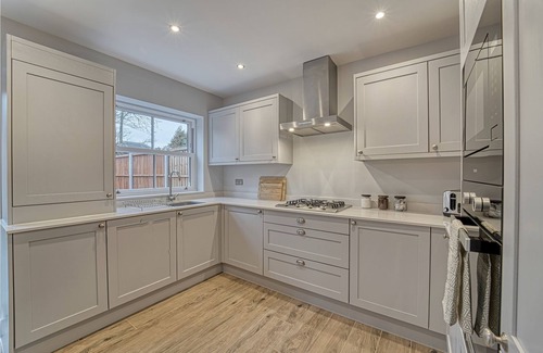 Coventry Casa | Central & Stylish | Garden & Parking
