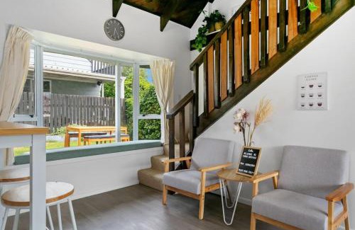 Richmond Heights Casa | Central Taupo Pet Friendly Retreat With Heat Pumps and Garden