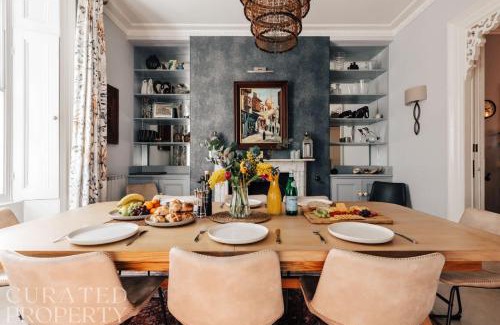 Upper Town Casa | Central Townhouse with Garden & Free Parking