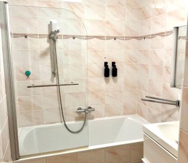 Innere Stadt Apartamento | Central View Vienna 92 sq m 3 BD apartment