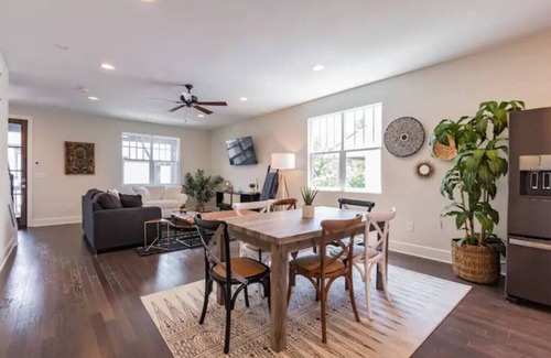 Historic Waverly Apartamento | Central Villa ✶5 min to Broadway✶ Walk to 12 South