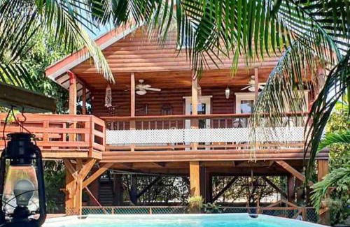 Belize City Casa | CentralCity “Paradise” Private Mini Resort & Pool