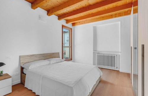 Rivoltella Casa | -Centrale- Terrazza sul Lago, la brezza del Garda