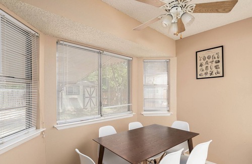 San Antonio Casa | Centrally Located 3BR Near Medical Center