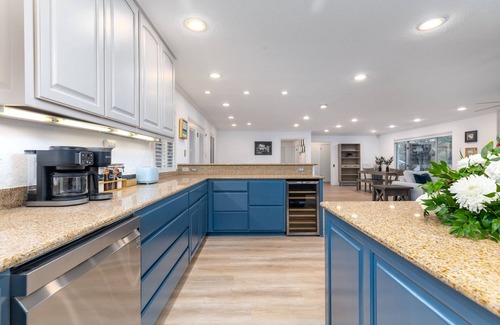 Oak Park - Northwood Casa | Centrally located cozy home close to everything.