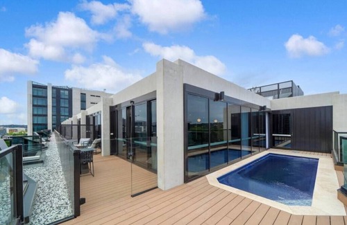 Canberra City Centre Apartamento | City CBD | Pool | Parking | Self check-in | Pets