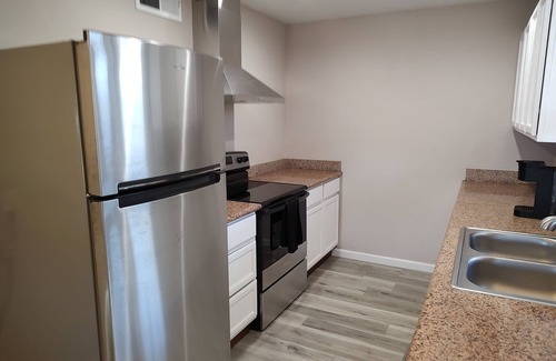 Mesa Cabaña | Centrally located close to everything with private entry and private yard.