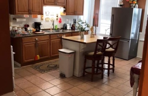 Davenport Apartamento | Centrally located, completely remodeled Full Apt unit
