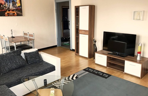 Hildesheim District Apartamento | Ubicado en el centro para los visitantes de Harz, invitados a la feria, instaladores, Alfeld (5 minutos), Leineberg