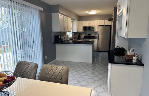 Richfield Casa | Centrally located house in Richfield minutes from MOA, MSP, shops, restaurants
