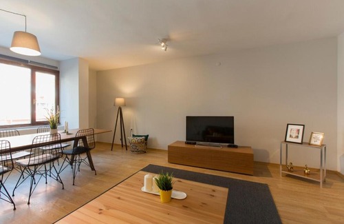 Cihangir Apartamento | Centrally Located Huge Apartment In Cihangir