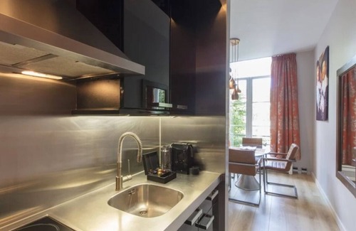 De Weteringschans Apartamento | Centrally located in the historic Amsterdam-The perfect place to be!!