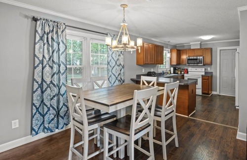 Greenville Casa | Centrally Located in Greenville! Many upgrades!