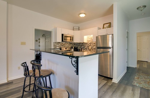 Uptown Cabaña | Centrally Located Memphis House: 2 Mi to Beale St!