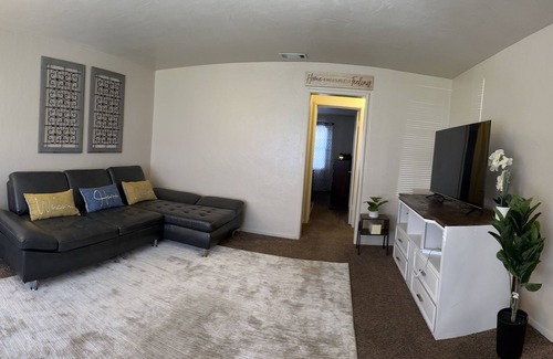 Modesto Casa | Centrally Located near Hospital