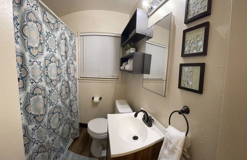 Modesto Casa | Centrally Located near Hospital