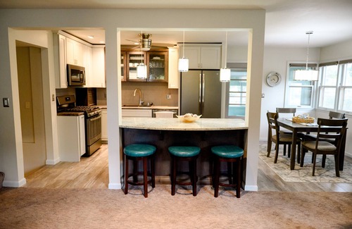 Sioux Falls Casa | Centrally located, spacious, updated home with room to Entertain!