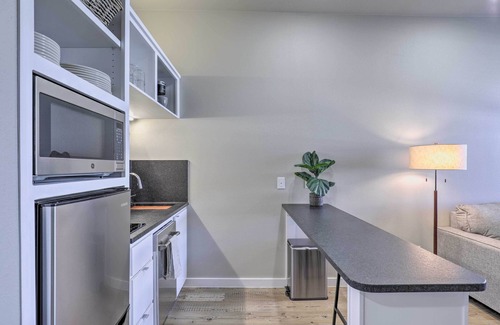 Downtown Apartamento | Centrally Located San Marcos Unit w/ Parking!