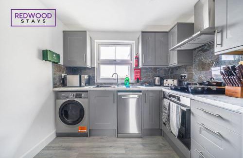 Rushmoor District Apartamento | Centrally Located Serviced Apartments in Aldershot Town Centre, Free WiFi By Redwood Stays