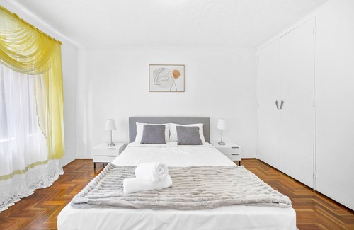 Auburn Apartamento | Centrally located Stylish 2 bedroom home